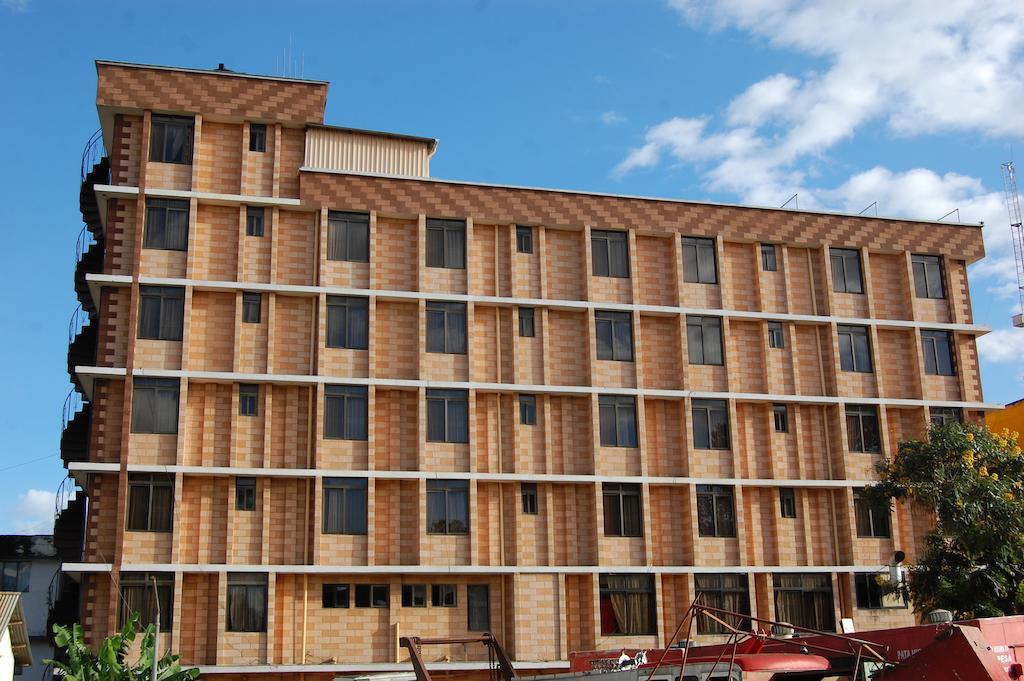 Arusha Tourist Inn Hotel Exterior foto